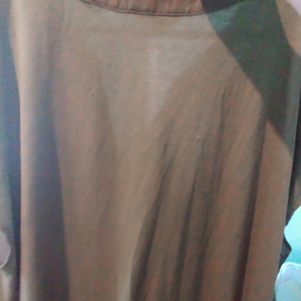 ISO: TERRA Sky CASUAL Sleeveless top